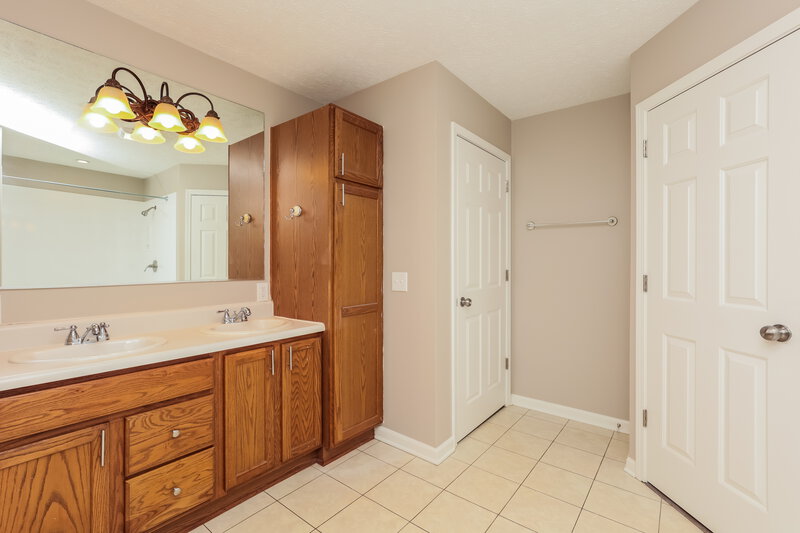 2,110/Mo, 2306 Leighton Way Spring Hill, TN 37174 Main Bathroom View