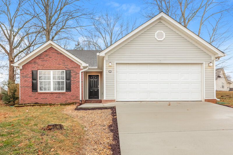 2,050/Mo, 820 Winchester Close Antioch, TN 37013 External View