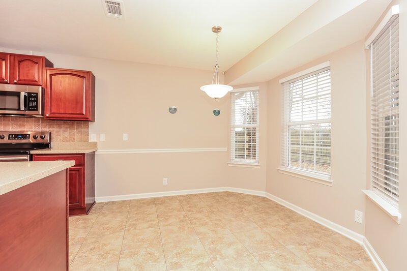 2,050/Mo, 820 Winchester Close Antioch, TN 37013 Dining Room View