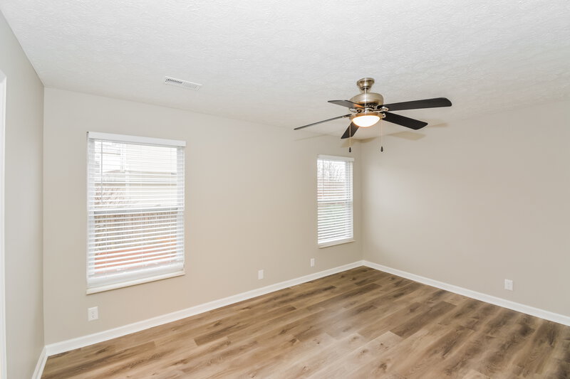 2,650/Mo, 3612 Crossbrooke Dr Nashville, TN 37221 Main Bedroom View