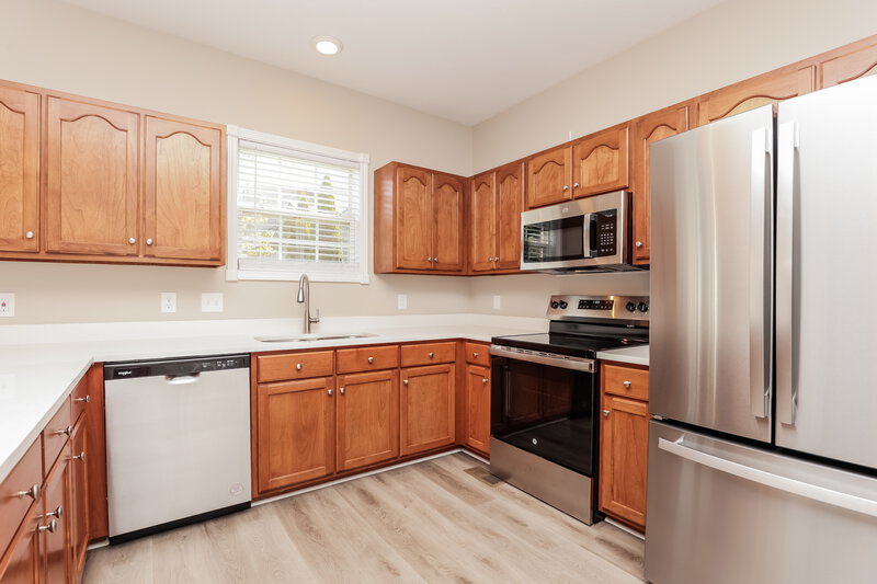 2,395/Mo, 100 Oak Meadow Ct Hendersonville, TN 37075 Kitchen View