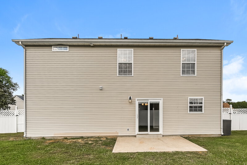2,195/Mo, 5141 Monet Ct Murfreesboro, TN 37129 Rear View
