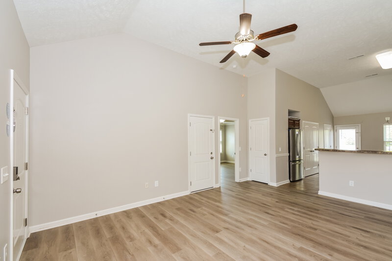 2,045/Mo, 2784 Windwalker Ct Murfreesboro, TN 37128 Living Room View 3