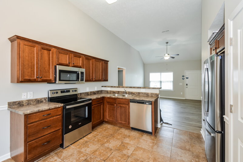 2,045/Mo, 2784 Windwalker Ct Murfreesboro, TN 37128 Kitchen View
