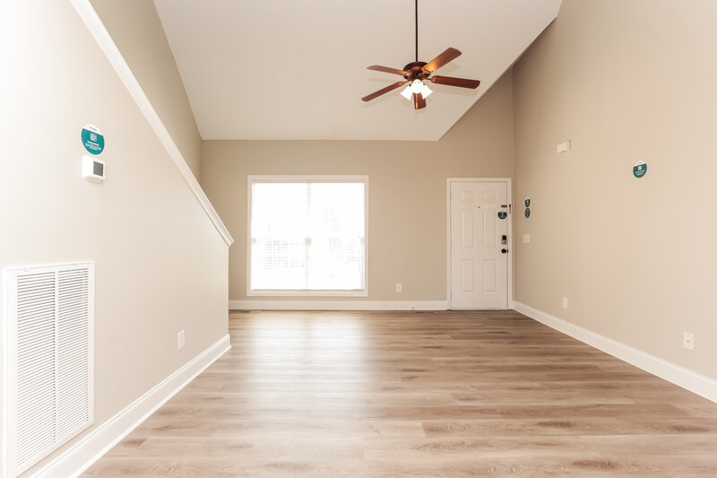 3,480/Mo, 3978 Kristen St Spring Hill, TN 37174 Living Room View