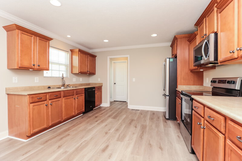 3,480/Mo, 3978 Kristen St Spring Hill, TN 37174 Kitchen View 2