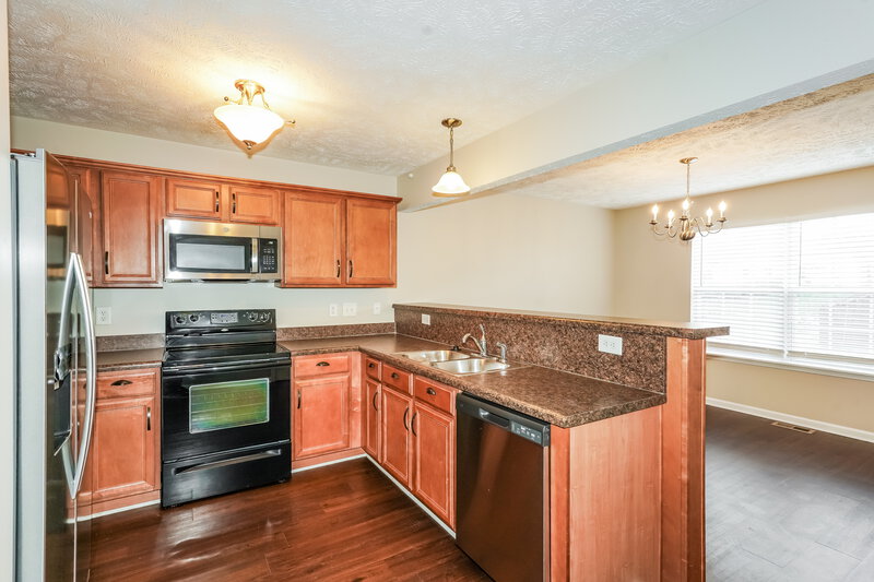 2,165/Mo, 109 Tulip Grove Pt Hermitage, TN 37076 Kitchen View 2