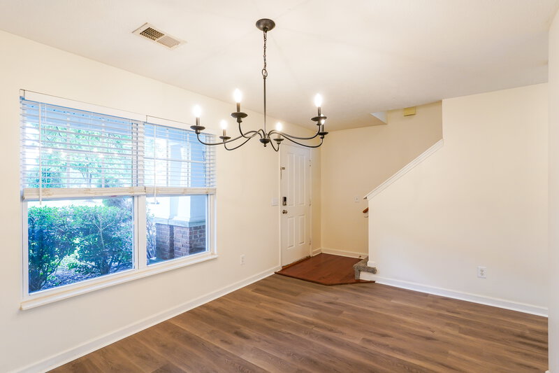 2,550/Mo, 4565 Hawthorn Dr Nashville, TN 37214 Dining Room View