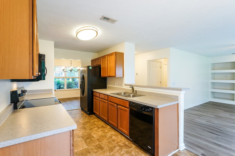 2,550/Mo, 4565 Hawthorn Dr Nashville, TN 37214 Kitchen View