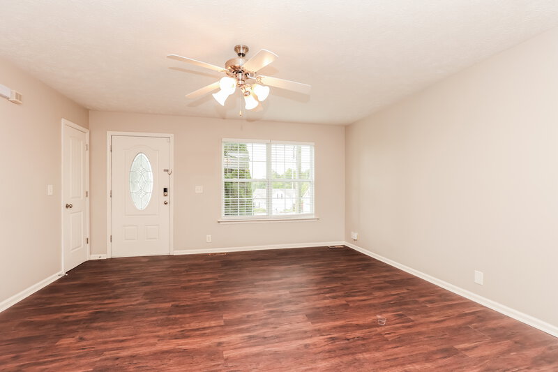 2,445/Mo, 412 Elegance Way Hermitage, TN 37076 Living Room View