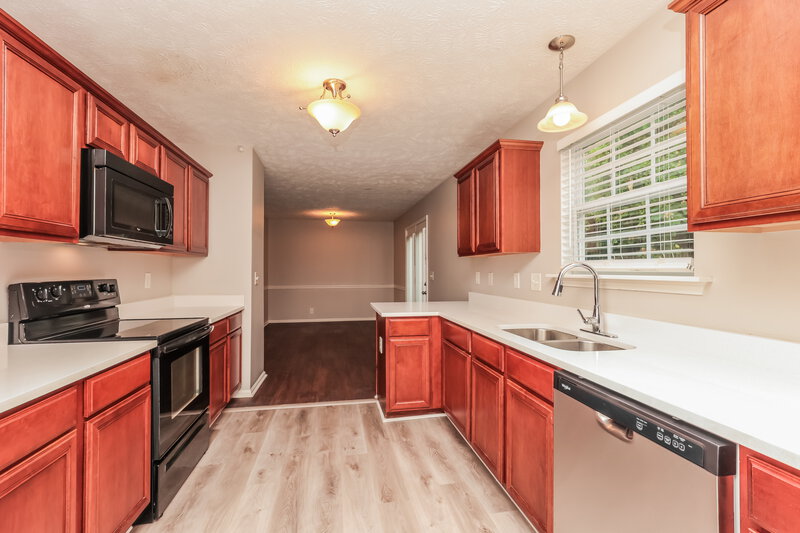 2,445/Mo, 412 Elegance Way Hermitage, TN 37076 Kitchen View 2