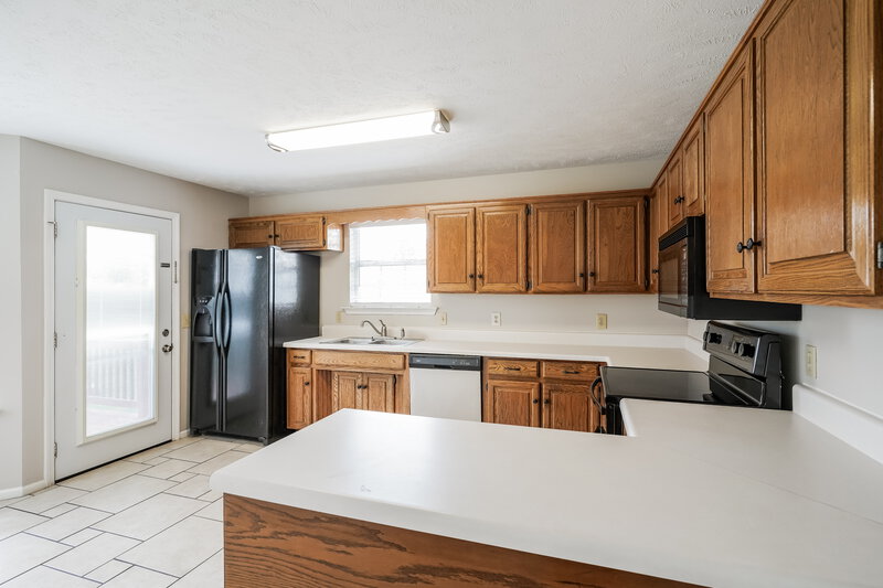2,380/Mo, 300 Stafford Ct Smyrna, TN 37167 Kitchen View 2