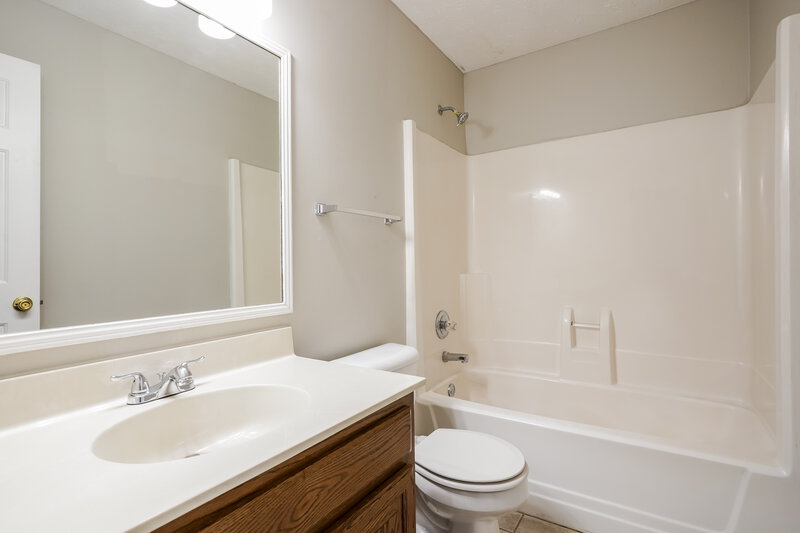 2,380/Mo, 300 Stafford Ct Smyrna, TN 37167 Bathroom View