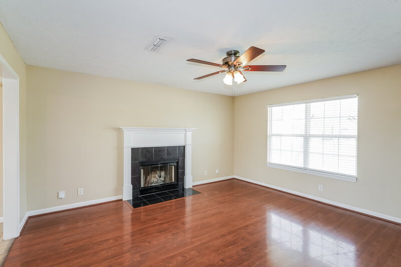 2,140/Mo, 1423 Pagosa Ct Murfreesboro, TN 37130 Living Room View