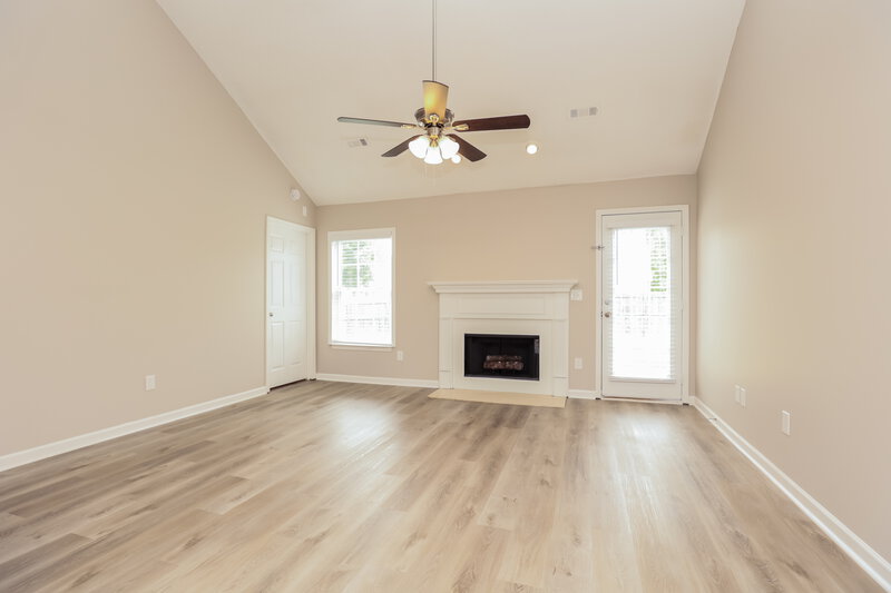 2,360/Mo, 3012 Deer Trail Dr Spring Hill, TN 37174 Living Room View