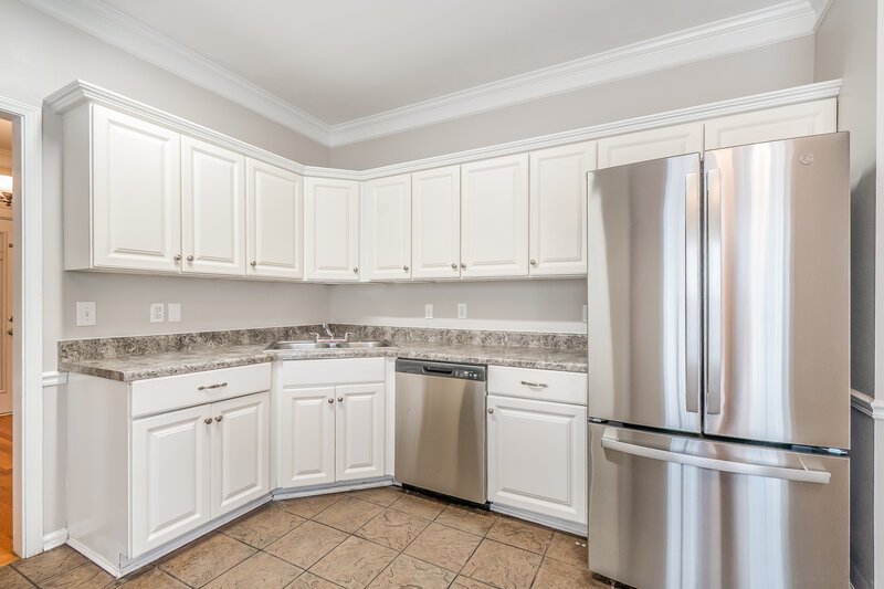 2,800/Mo, 2137 Aberdeen Cir Murfreesboro, TN 37130 Kitchen View