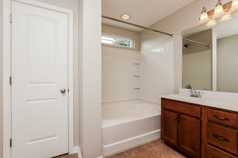 2,980/Mo, 2836 Painted Pony Dr Murfreesboro, TN 37128 Main Bathroom View