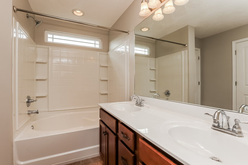 2,980/Mo, 2836 Painted Pony Dr Murfreesboro, TN 37128 Main Bathroom View 2