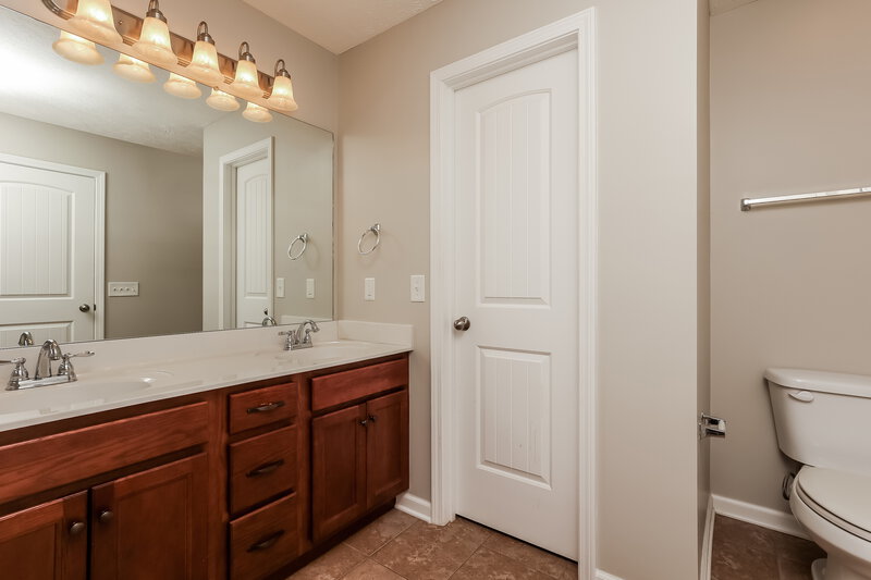 2,980/Mo, 2836 Painted Pony Dr Murfreesboro, TN 37128 Bathroom View