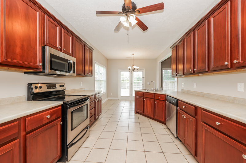 2,585/Mo, 114 Nick Price Dr Murfreesboro, TN 37129 Kitchen View