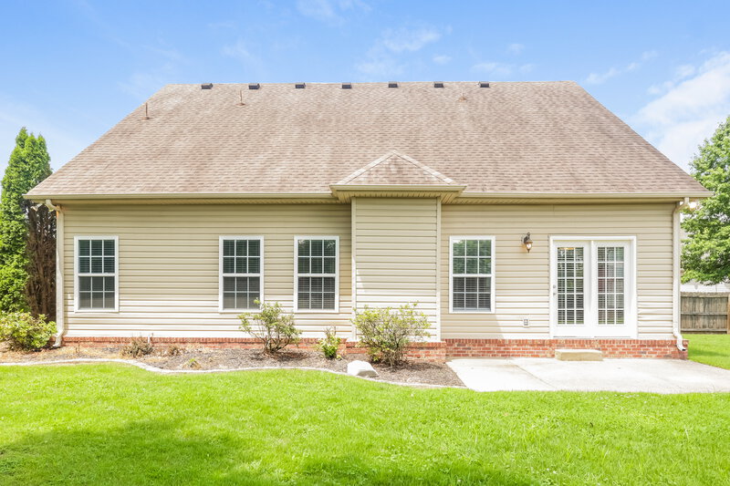 2,585/Mo, 114 Nick Price Dr Murfreesboro, TN 37129 Rear View