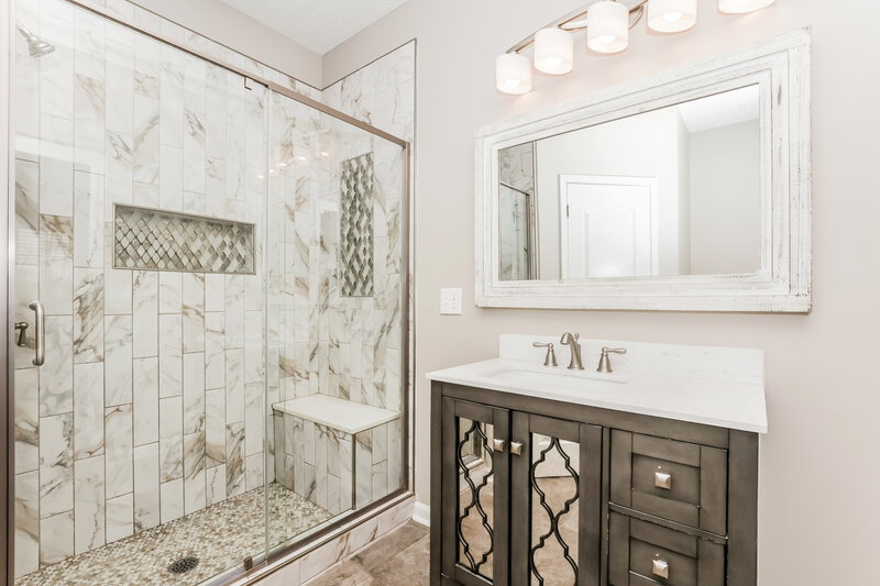 1,995/Mo, 428 Drexel Ct Murfreesboro, TN 37128 Main Bathroom View