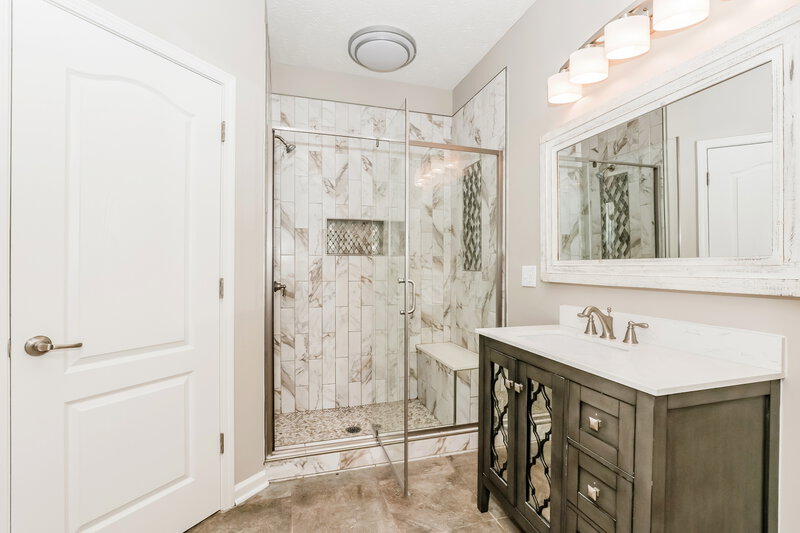 1,995/Mo, 428 Drexel Ct Murfreesboro, TN 37128 Main Bathroom View 2