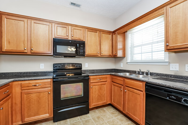 2,175/Mo, 2653 Candlewick Ct Murfreesboro, TN 37127 Kitchen View