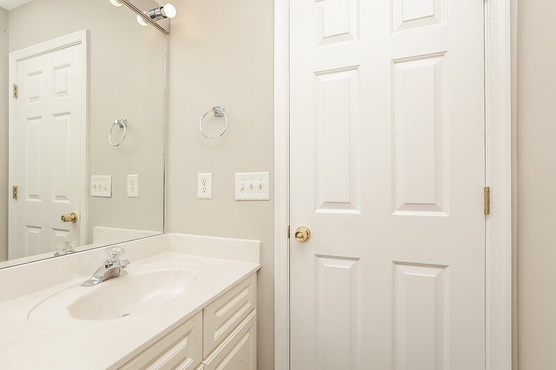 1,985/Mo, 1301 Connor Ct Nolensville, TN 37135 Bathroom View 2
