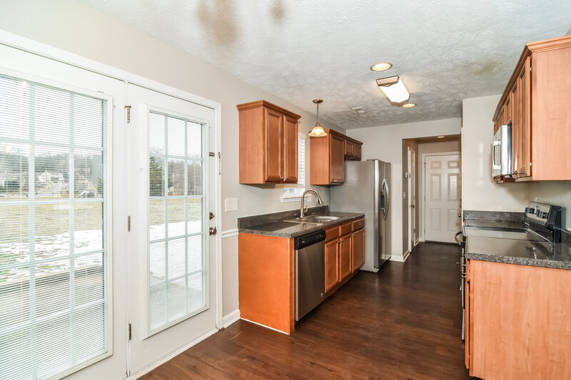 1,925/Mo, 1401 Fall Parkway Murfreesboro, TN 37129 Dining Room View 2