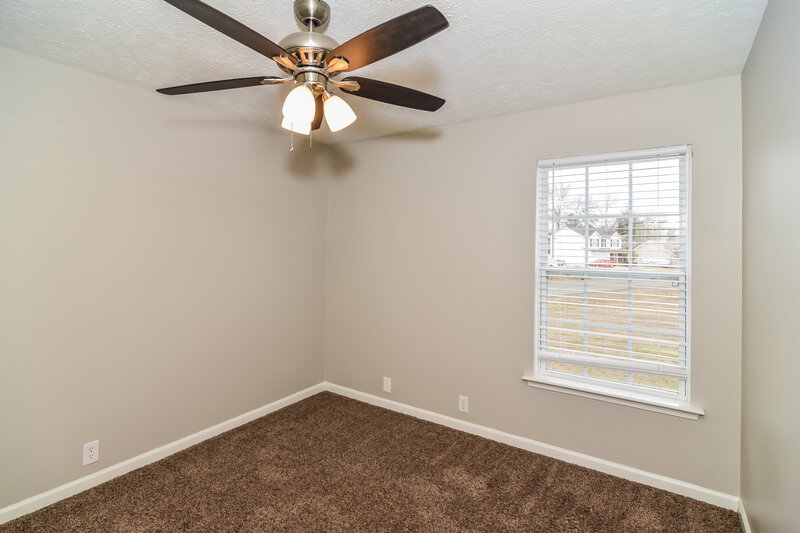 1,925/Mo, 1401 Fall Parkway Murfreesboro, TN 37129 Bedroom View 2