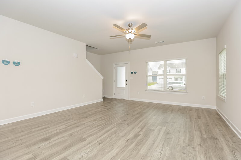 2,140/Mo, 2335 Valverde Way Murfreesboro, TN 37127 Living Room View 2