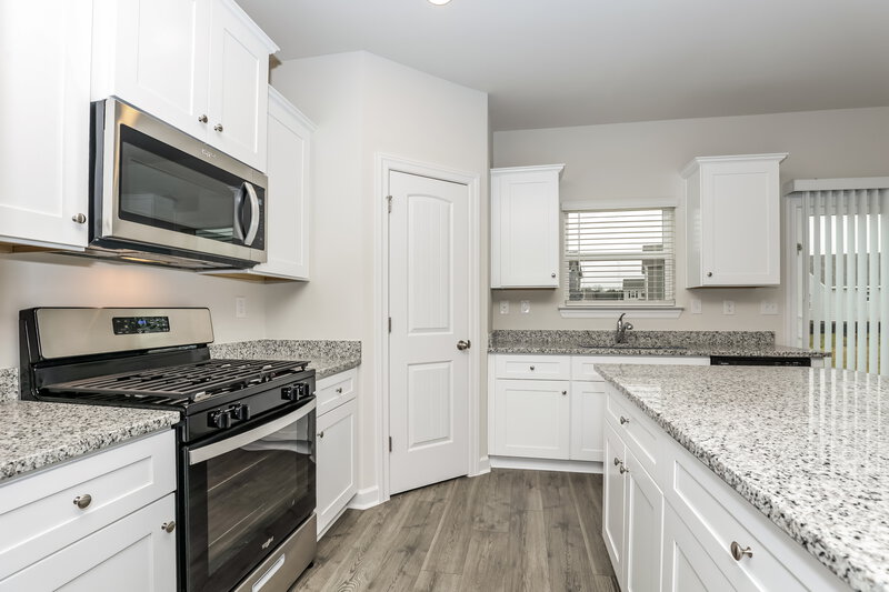 2,140/Mo, 2335 Valverde Way Murfreesboro, TN 37127 Kitchen View