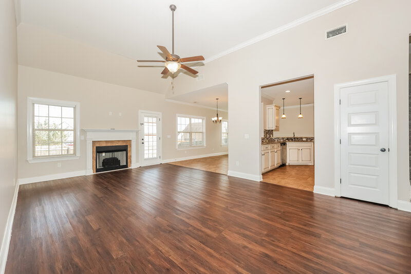 2,290/Mo, 1703 Drayton Dr Murfreesboro, TN 37130 Living Room View