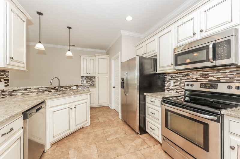 2,290/Mo, 1703 Drayton Dr Murfreesboro, TN 37130 Kitchen View 2
