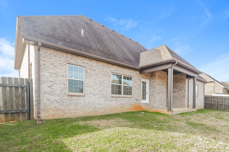 2,290/Mo, 1703 Drayton Dr Murfreesboro, TN 37130 Rear View