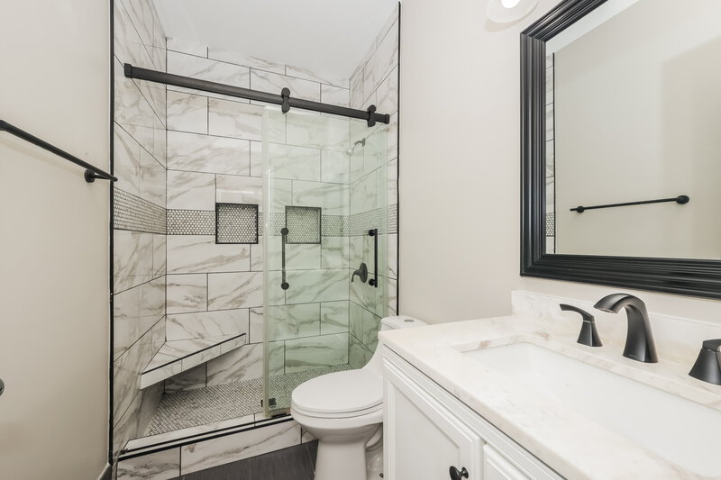 2,195/Mo, 4648 Indian Summer Dr Nashville, TN 37207 Bathroom View