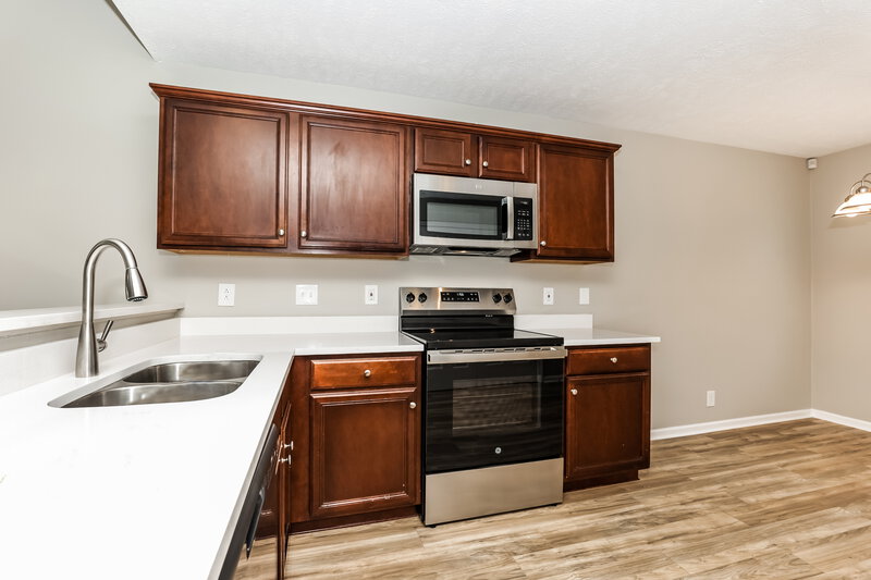 1,730/Mo, 1624 Saint Andrews Dr Murfreesboro, TN 37128 Kitchen View