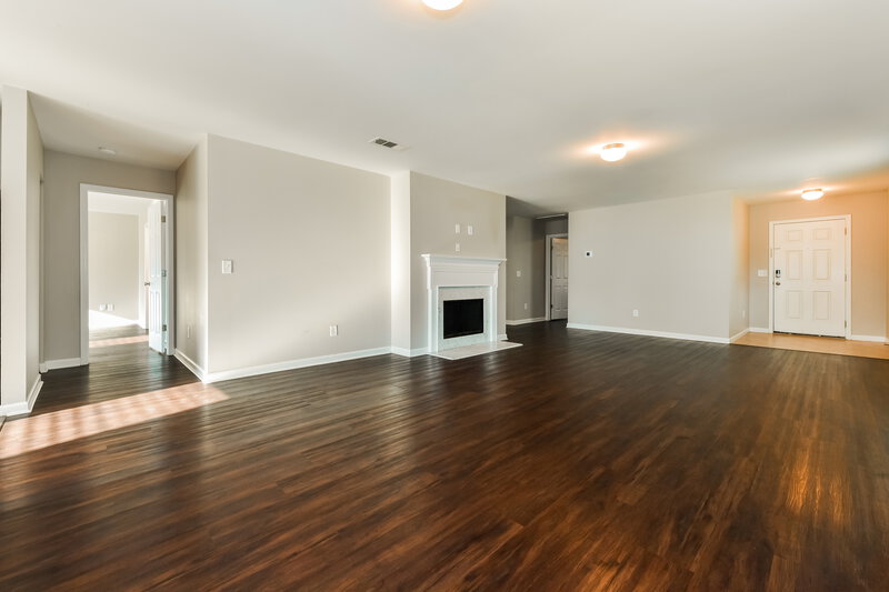 2,130/Mo, 833 Creek Oak Dr Murfreesboro, TN 37128 Living Room View 2