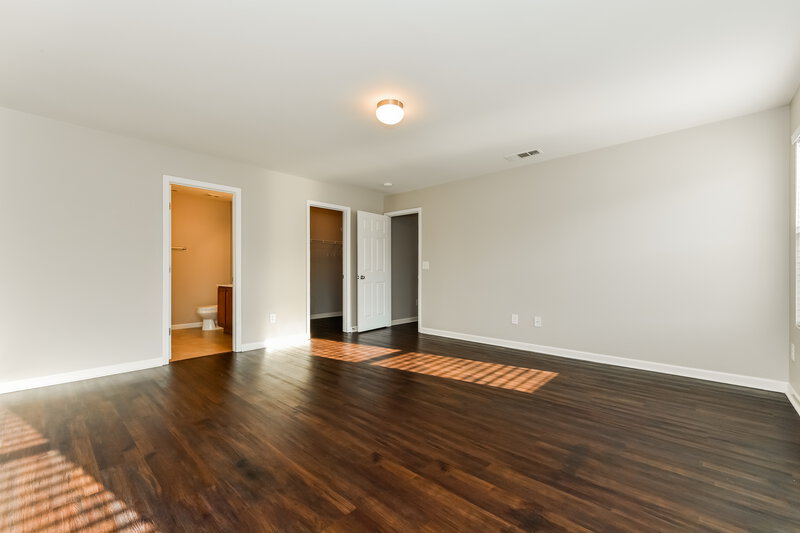 2,130/Mo, 833 Creek Oak Dr Murfreesboro, TN 37128 Main Bedroom View 2