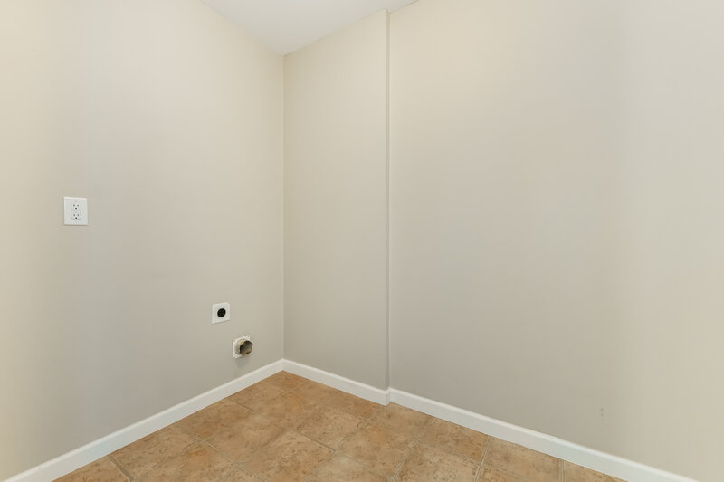 2,130/Mo, 833 Creek Oak Dr Murfreesboro, TN 37128 Laundry Room View