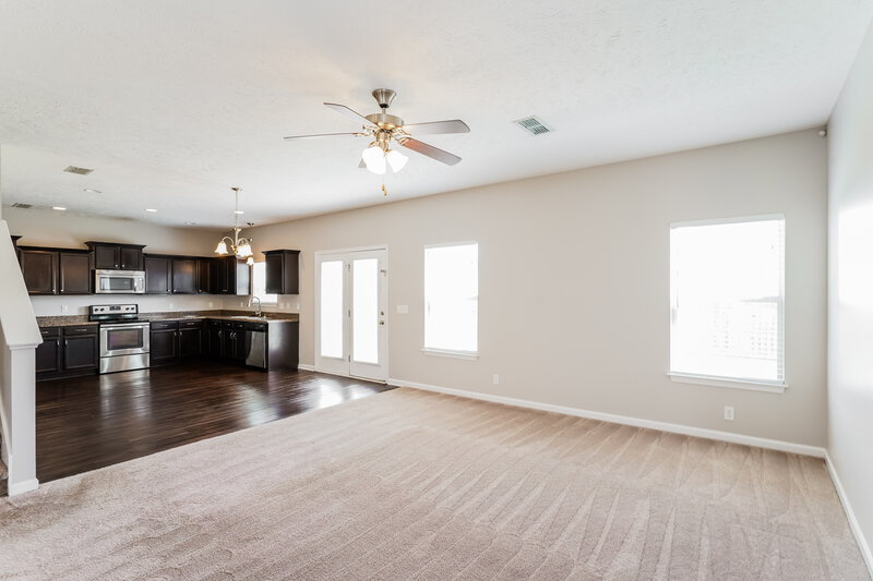 2,285/Mo, 1719 Damascus Rd Murfreesboro, TN 37128 Living Room View 3