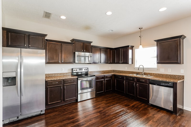 2,285/Mo, 1719 Damascus Rd Murfreesboro, TN 37128 Kitchen View 2