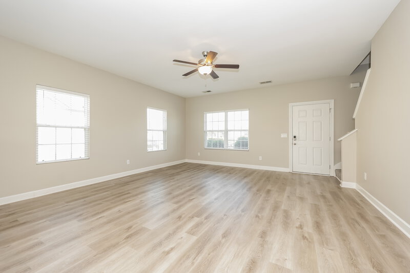 2,195/Mo, 4841 Compassion Ln Murfreesboro, TN 37128 Living Room View