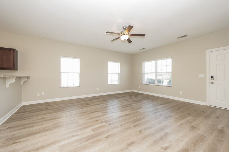 2,195/Mo, 4841 Compassion Ln Murfreesboro, TN 37128 Living Room View 2