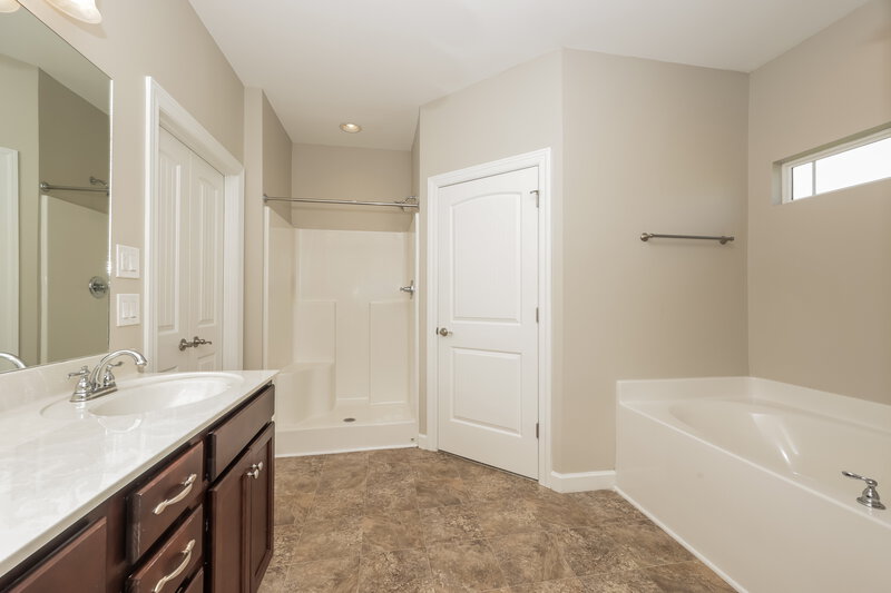 2,195/Mo, 4841 Compassion Ln Murfreesboro, TN 37128 Main Bathroom View