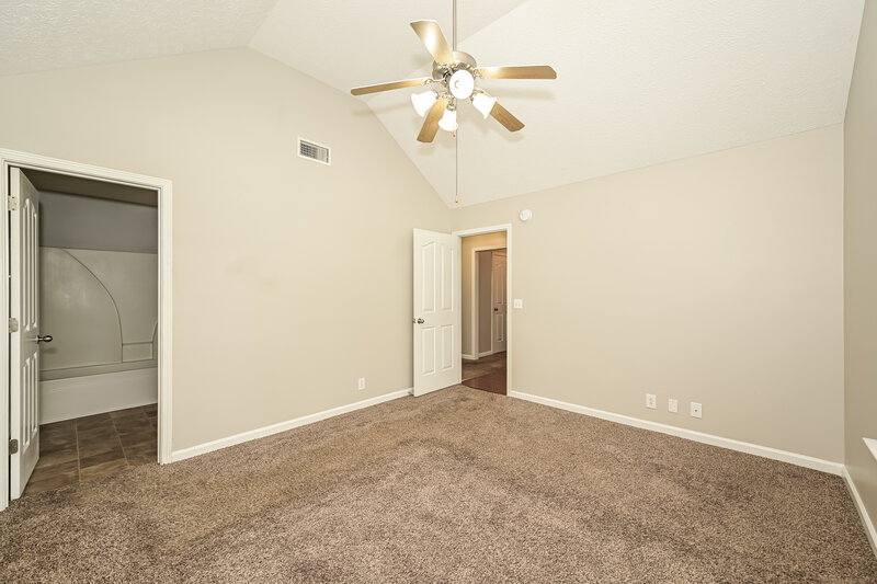 2,010/Mo, 1923 Colyn Ave Murfreesboro, TN 37128 Main Bedroom View 2