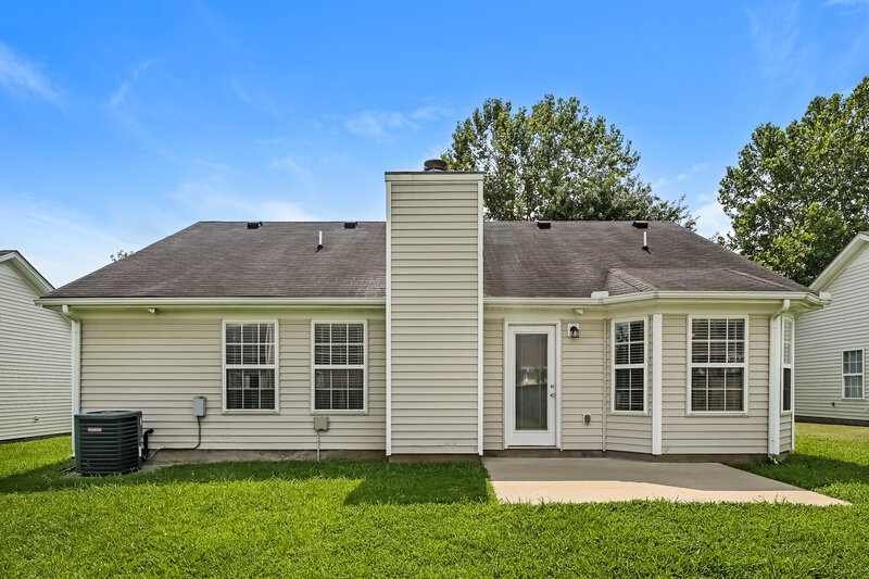 2,010/Mo, 1923 Colyn Ave Murfreesboro, TN 37128 Rear View