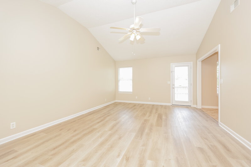 1,690/Mo, 1102 Nahanee Ct Murfreesboro, TN 37130 Living Room View 2