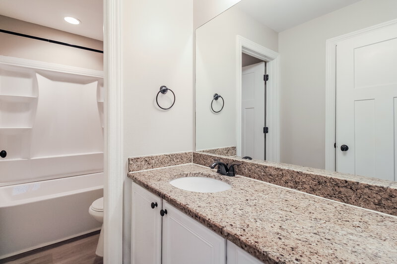3,640/Mo, 2640 Candlewick Ct Murfreesboro, TN 37127 Bathroom View